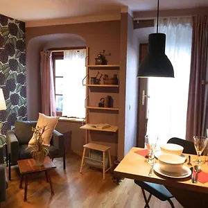 Maris Studio-apartment Viena