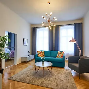 Fancy For 5 With Self-check-in At Spittelberg Appartement